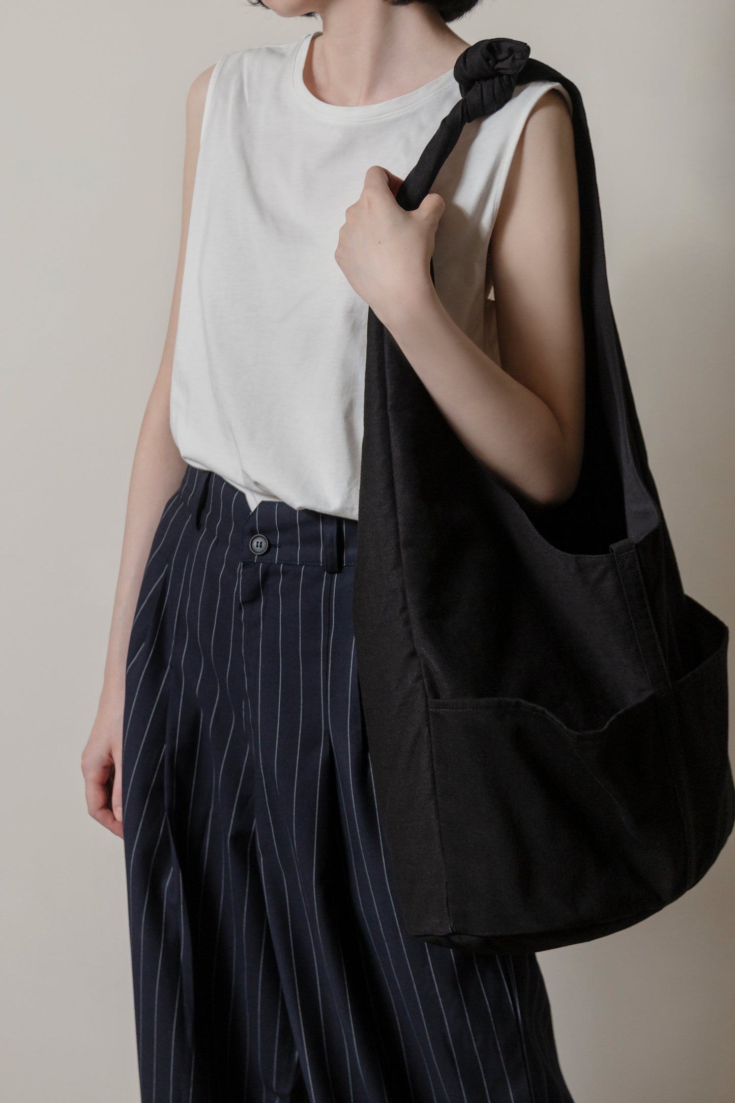 黑色牛仔布打結旅行漂流人包款 BLACK DENIM HOBO BAG - HN LAB