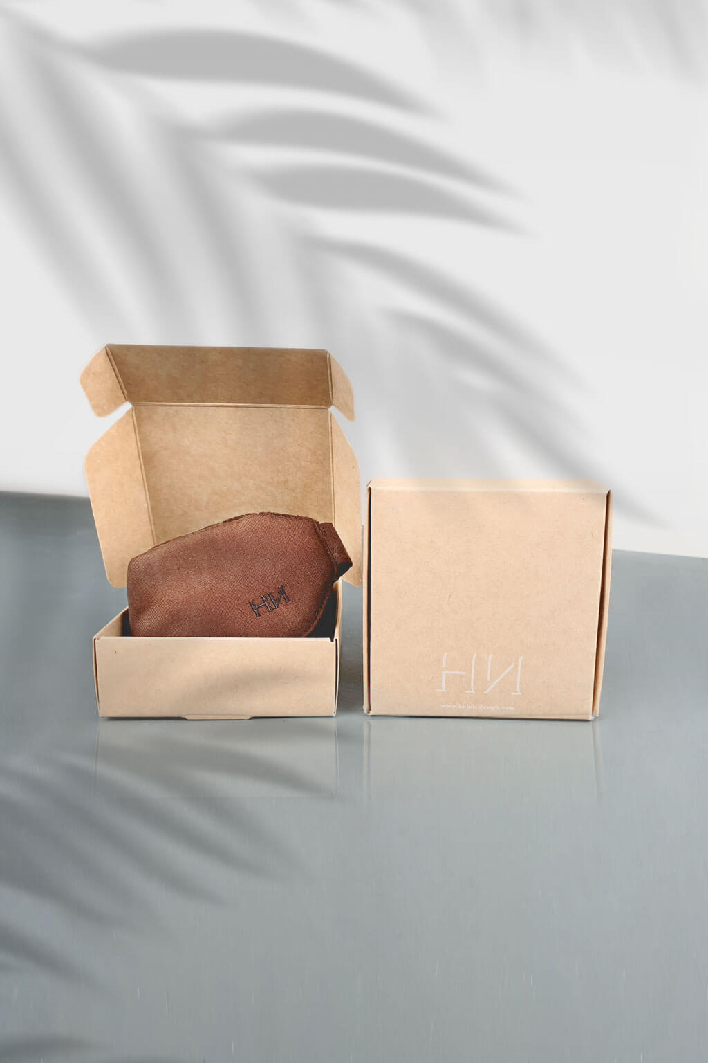 旅人漂流者專用全絲大地咖啡色眼罩 裝盒情境TRAVELER EYE MASK - HN LAB