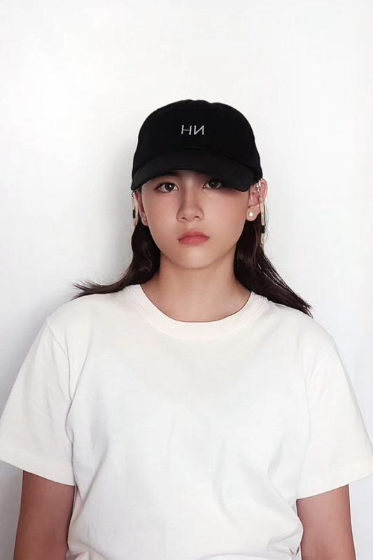 BEADED CAP CORD BASEBALL CAP串珠帽繩黑單寧棒球帽，正面穿搭，帽繩後放 - HNLAB 