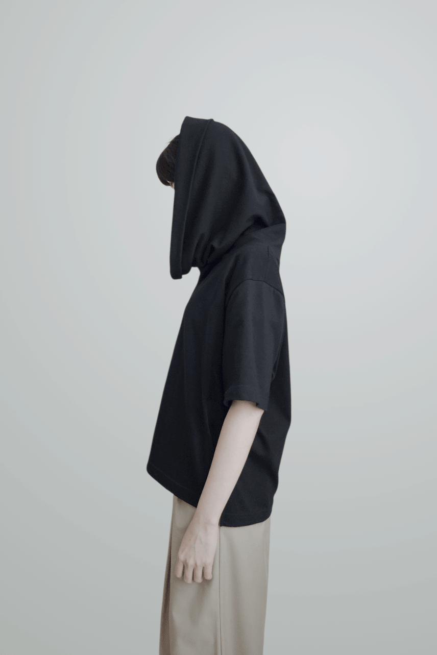 立裁多穿法帽領合一開衩上衣 Multi-Way Hooded Knit Top（訂製款）