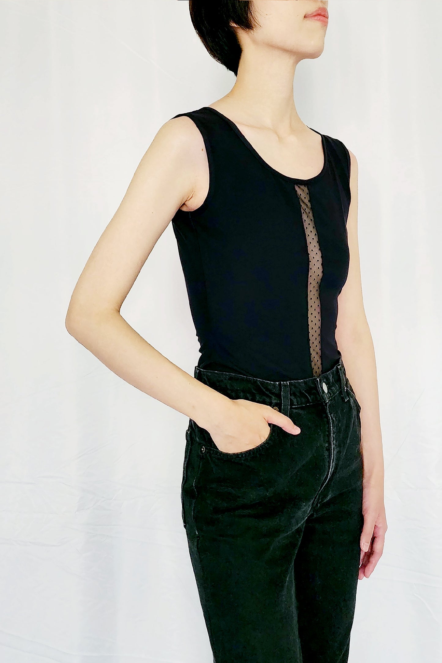 法式點點網布拼接前中簍空上衣 BLACK SHEER FRONT VEST TOP HN LAB